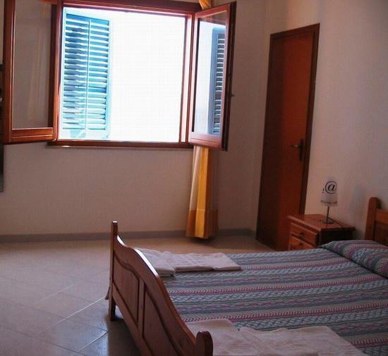 Albergo Paradiso Леванцо Екстер'єр фото